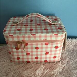 New Strawberry Gingham Cosmetic Train Pink Travel Makeup Case With 3 Led Mirror